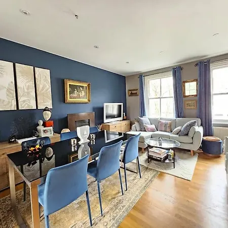 Beautiful Victorian In Fulham Villa